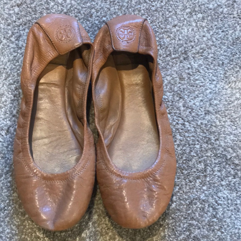 Shoes - Picture 2 of 3